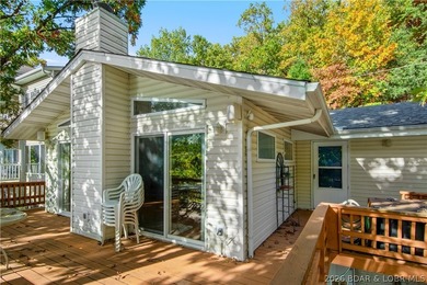 Looking for a 2-bedroom home in Lake Ozark sitting directly on - photo 33