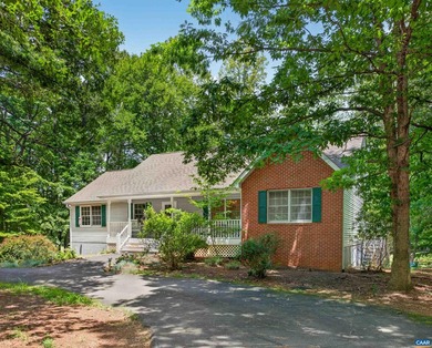 Golf-front living in a fabulous Lake Monticello location! Set on - photo 3