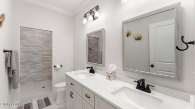 Riverfront property with an upscale in-law suite. Experience - photo 33