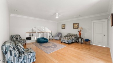 Riverfront property with an upscale in-law suite. Experience - photo 37