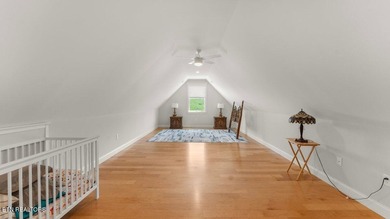 Riverfront property with an upscale in-law suite. Experience - photo 41