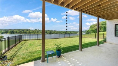 Riverfront property with an upscale in-law suite. Experience - photo 52