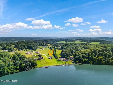 Riverfront property with an upscale in-law suite. Experience - photo 53