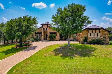 ESTATE SALE OPPORTUNITY. RARE CHANCE to own this luxurious - photo 1