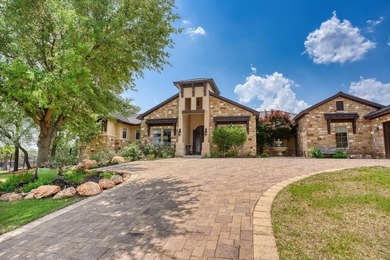 ESTATE SALE OPPORTUNITY. RARE CHANCE to own this luxurious - photo 3