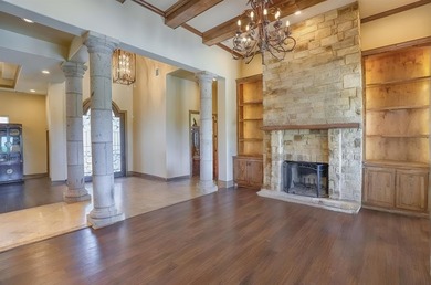 ESTATE SALE OPPORTUNITY. RARE CHANCE to own this luxurious - photo 9