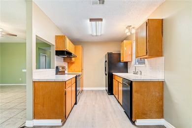 Welcome home to this well-maintained 3-bedroom, 2-bath residence - photo 10