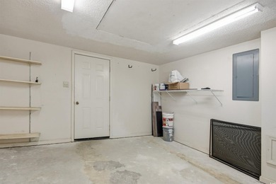 Teriffic opportunity to own one of the desirable Treet Top - photo 35