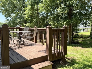 Welcome home to 4140 Etowah Drive! This 3BR/2B ranch home on a - photo 6