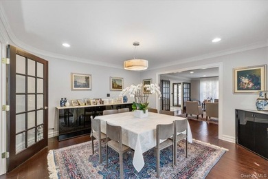 Bright and spacious Colonial, impeccably maintained and - photo 11