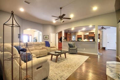 5.92 Acres with large custom home, in-ground pool, guest house - photo 10