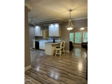 Welcome to 121 Santee Drive in the gated Lake Royale community! - photo 8