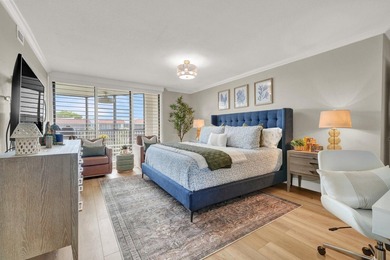 Welcome to this beautifully renovated 2 bedroom, 2 bathroom - photo 18