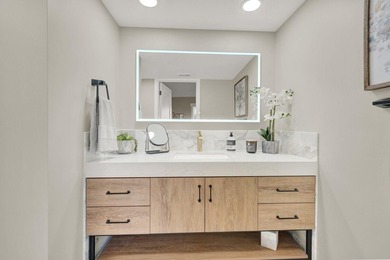 Welcome to this beautifully renovated 2 bedroom, 2 bathroom - photo 26