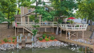 Professionally remodeled to perfection, this gorgeous Lake Ozark - photo 33