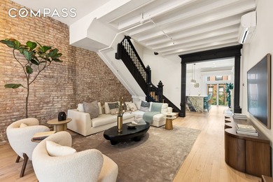 Restored Limestone Townhouse in the Heart of Hamilton Heights - photo 4