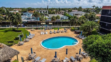 Welcome to this beautifully renovated 2 bedroom, 2 bathroom - photo 35