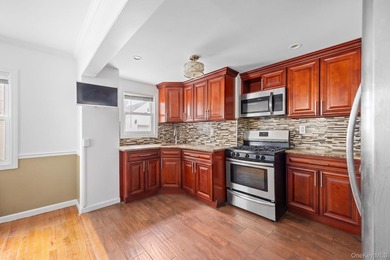 Welcome to 194-35 114th Drive, St. Albans, NY 11412 a - photo 8