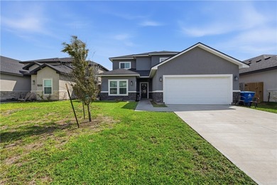 Welcome to this beautifully maintained 4-bedroom, 3-bathroom - photo 1