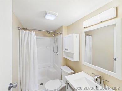 Enjoy lake living in this beautifully updated second-tier home - photo 23