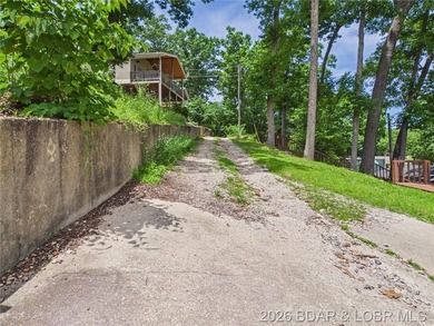 Enjoy lake living in this beautifully updated second-tier home - photo 30