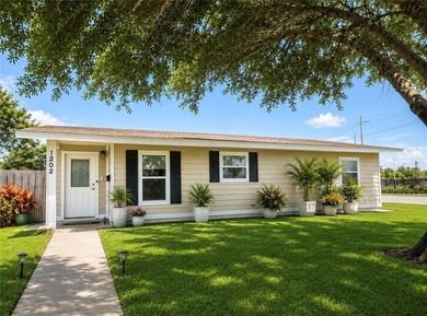 Welcome to your Dream Home in the heart of Portland! This - photo 1