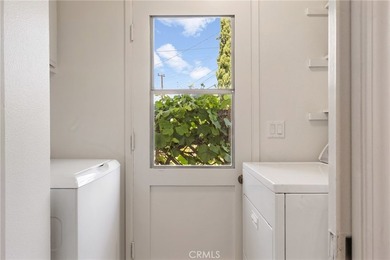 SINGLE STORY, Pool with 4 bedroom and 2 bathrooms in the heart - photo 14