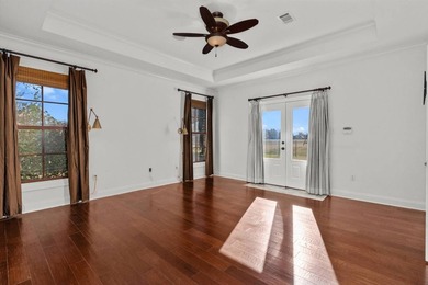 Welcome to this move-in ready, Acadian style home, featuring 5 - photo 15