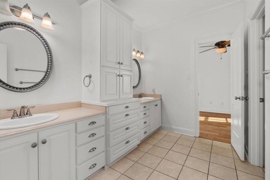 Welcome to this move-in ready, Acadian style home, featuring 5 - photo 23