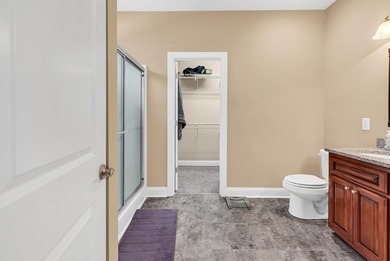 Welcome to this beautifully maintained custom-built home - photo 24