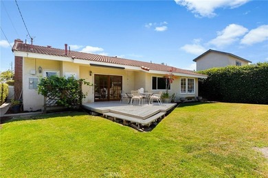 SINGLE STORY, Pool with 4 bedroom and 2 bathrooms in the heart - photo 24