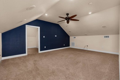 Welcome to this move-in ready, Acadian style home, featuring 5 - photo 26