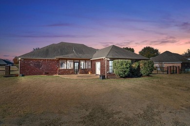 Welcome to this move-in ready, Acadian style home, featuring 5 - photo 33