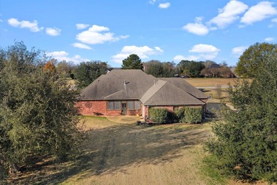 Welcome to this move-in ready, Acadian style home, featuring 5 - photo 35