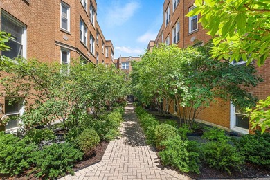 Discover this cozy, approximately 500-square-foot one-bedroom - photo 1