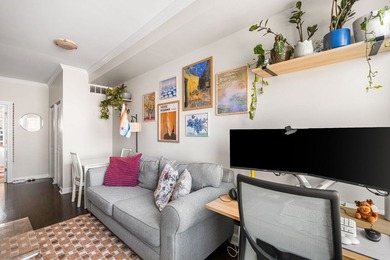 Discover this cozy, approximately 500-square-foot one-bedroom - photo 8