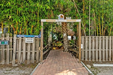 Direct Indian River waterfront restaurant and entertainment - photo 6