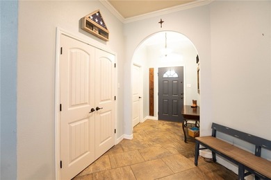 Welcome home to this beautiful, one-owner, 4-bedroom, 2-bath - photo 3