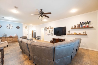 Welcome home to this beautiful, one-owner, 4-bedroom, 2-bath - photo 7