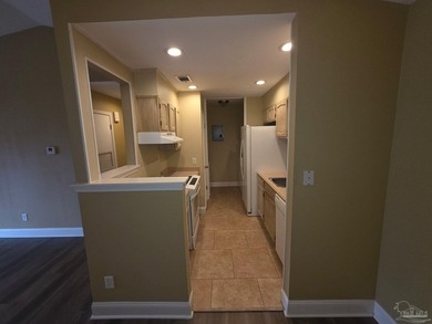Affordable, immaculately clean upstairs 2BR/2BA condo ideally - photo 9