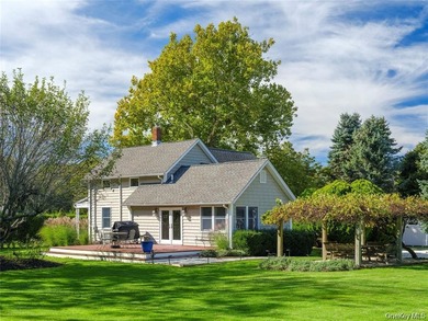 Set on 1.16 acres of beautifully landscaped and private grounds - photo 11