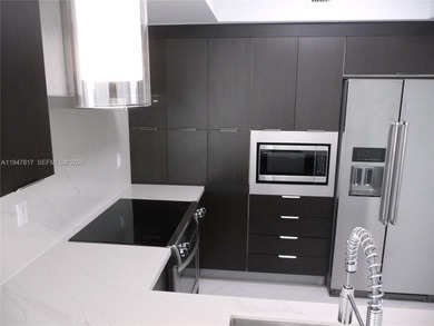 STUNNING VIEWs w/PLENTY OF UPGRADES.  3-BD, 2-BA home, 1500 s/f