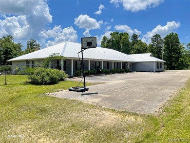 3D TOUR! Great price on this versatile property...Metal Roof is