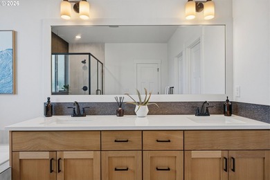 Absolute Showcase - Better Than New! Built just three years ago - photo 20