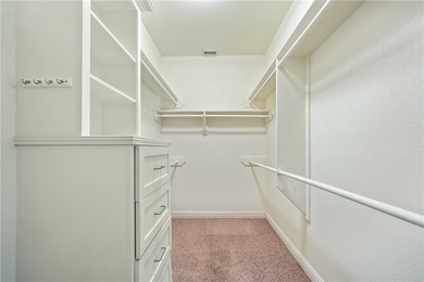 Big REDUCTITON: Seller says sell:This beautiful home in - photo 21