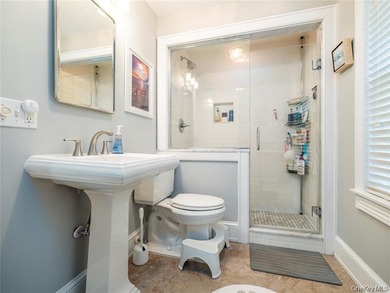 Set on 1.16 acres of beautifully landscaped and private grounds - photo 26