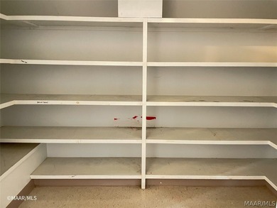 3D TOUR! Great price on this versatile property...Metal Roof is