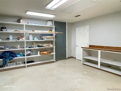 3D TOUR! Great price on this versatile property...Metal Roof is