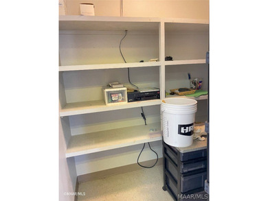 3D TOUR! Great price on this versatile property...Metal Roof is