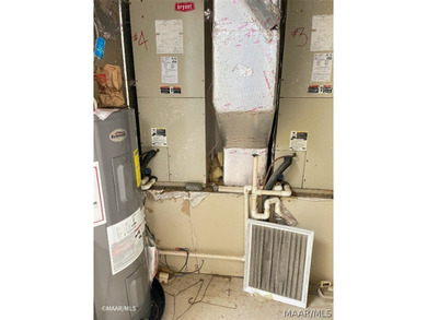 3D TOUR! Great price on this versatile property...Metal Roof is